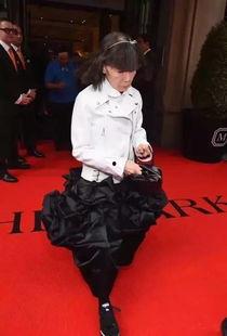 明星穿川久保玲,明星演绎川久保玲的独到魅力